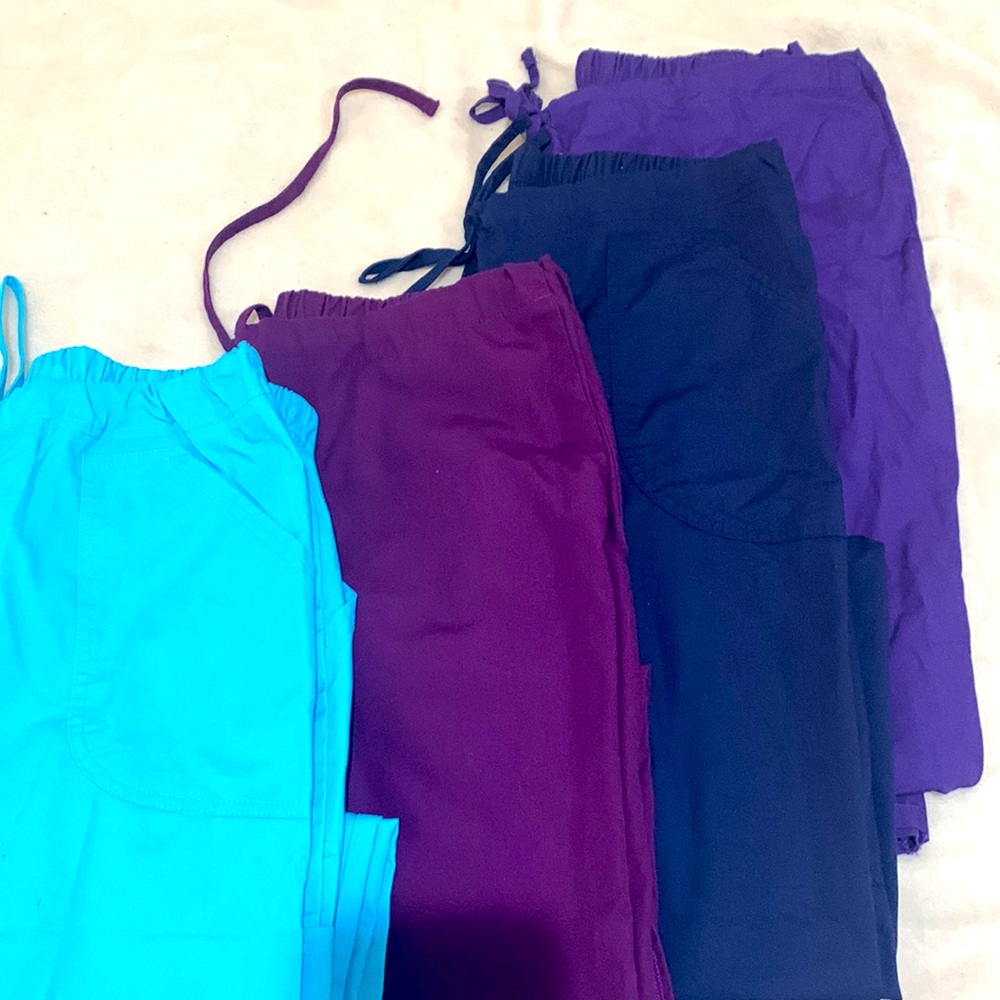 Woman's Scrub Pants
